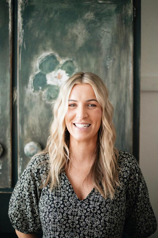 Headshot Backgrounds to Avoid